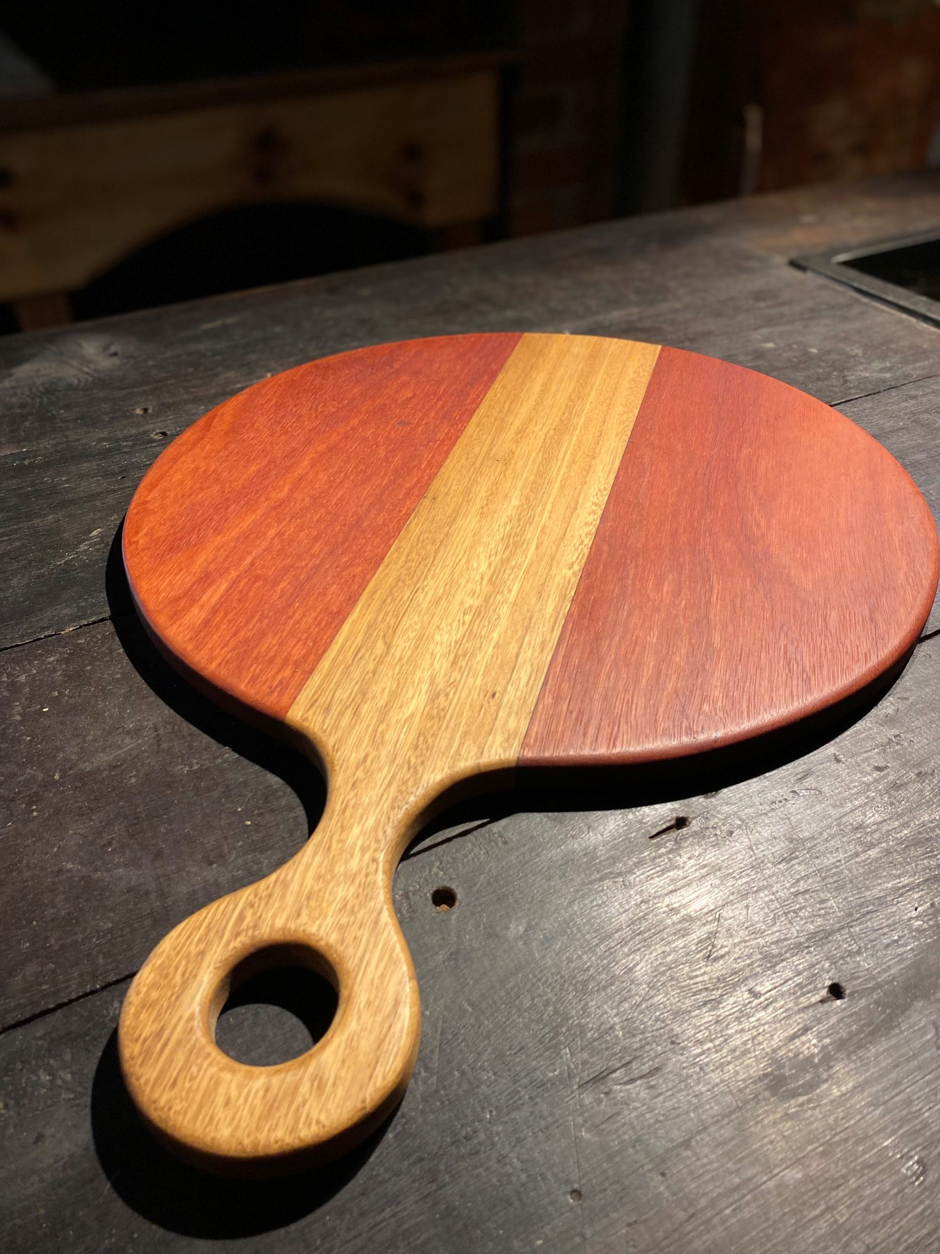 Pizza Board - Blue Gum/Spotted Gum - Image 3